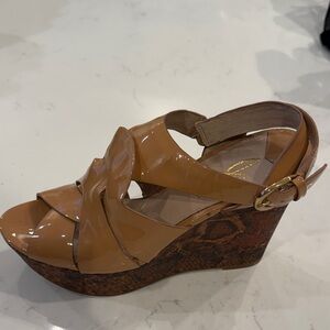 Elegant Tan Wedge Sandals